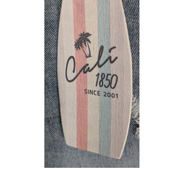 Cali 1850 LA Sz 9 lightwash jeans heart design NWT Waist to 30" Hips 41"wide leg - Picture 2 of 7